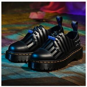 NEW in box Dr. Martens 1461 Bex WEDNESDAY PLATFORM SHOES, size US 8